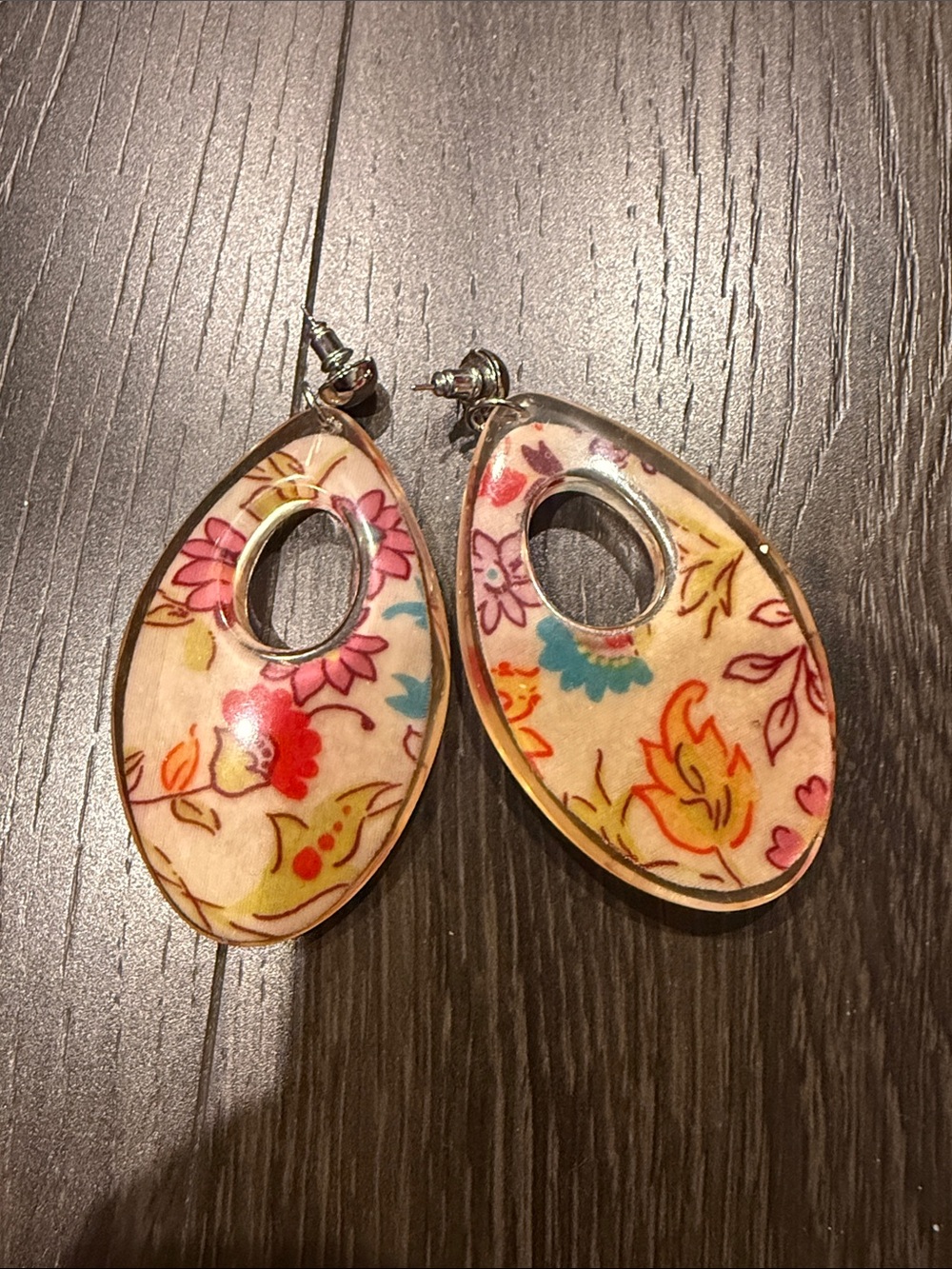 Guess Floral Teardrop Earrings in Cream, Pink, Red, Yellow, Blue